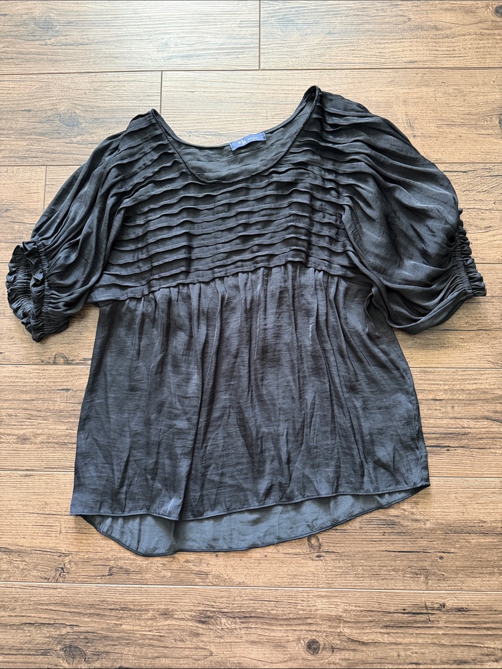 Women's Black Pleated Scoop-Neck Blouse with Puff Sleeves
